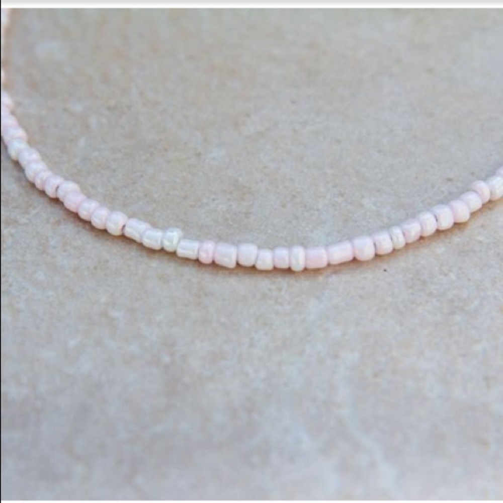 Light pink seed bead choker